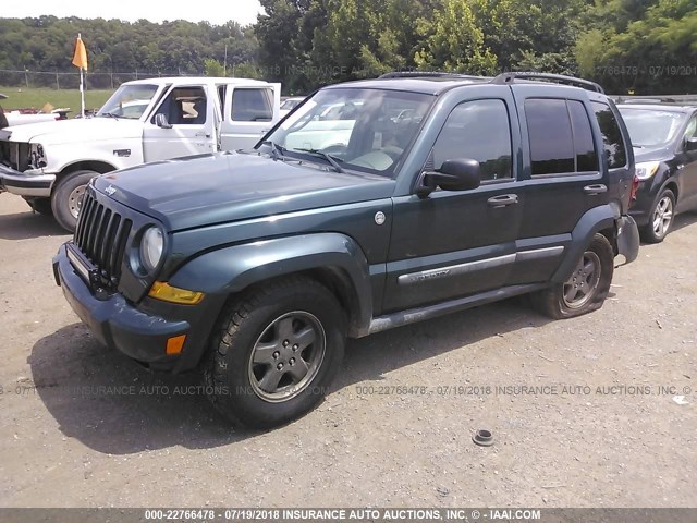 1J4GL38K75W688428 - 2005 JEEP LIBERTY RENEGADE GREEN photo 2