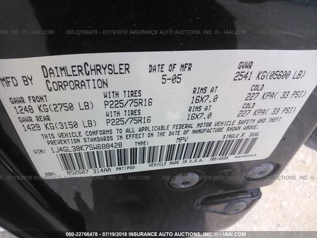 1J4GL38K75W688428 - 2005 JEEP LIBERTY RENEGADE GREEN photo 9