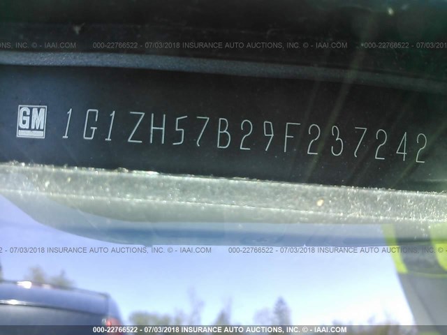 1G1ZH57B29F237242 - 2009 CHEVROLET MALIBU 1LT SILVER photo 9