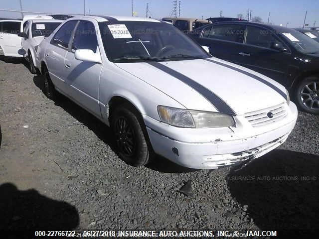 4T1BG22K5WU360473 - 1998 TOYOTA CAMRY CE/LE/XLE 白色 照片 1