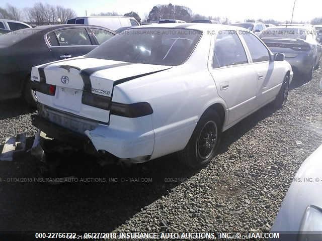 4T1BG22K5WU360473 - 1998 TOYOTA CAMRY CE/LE/XLE 白色 照片 4