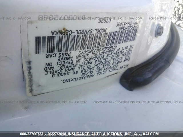 4T1BG22K5WU360473 - 1998 TOYOTA CAMRY CE/LE/XLE 白色 照片 9