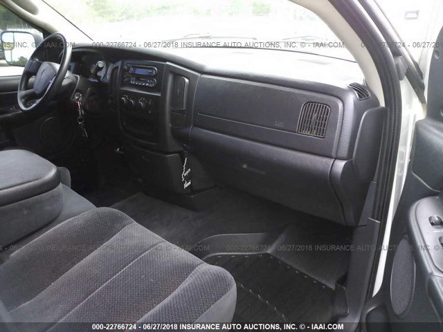 3D7KR28C65G742761 - 2005 DODGE RAM 2500 ST/SLT 白色 照片 5