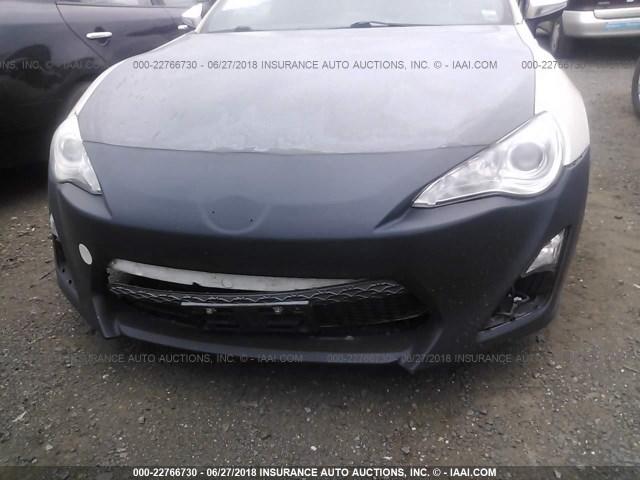JF1ZNAA19D2716093 - 2013 TOYOTA SCION FR-S WHITE photo 6