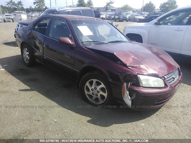 4T1BG22K61U778095 - 2001 TOYOTA CAMRY CE/LE/XLE 栗色 照片 1