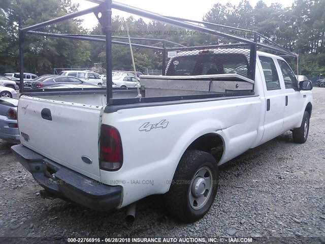 1FTSW21546EA12225 - 2006 FORD F250 SUPER DUTY WHITE photo 4