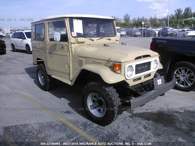 FJ40919203 - 1980 TOYOTA LAND CRUISER  CREAM photo 1