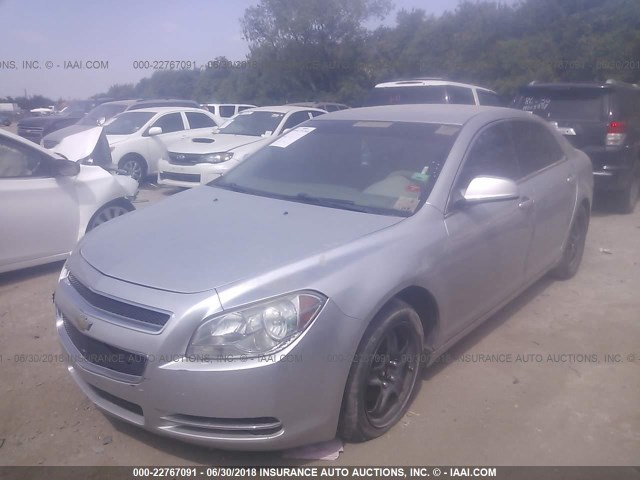 1G1ZC5E07AF295612 - 2010 CHEVROLET MALIBU 1LT ვერცხლისფერი ფოტო 2