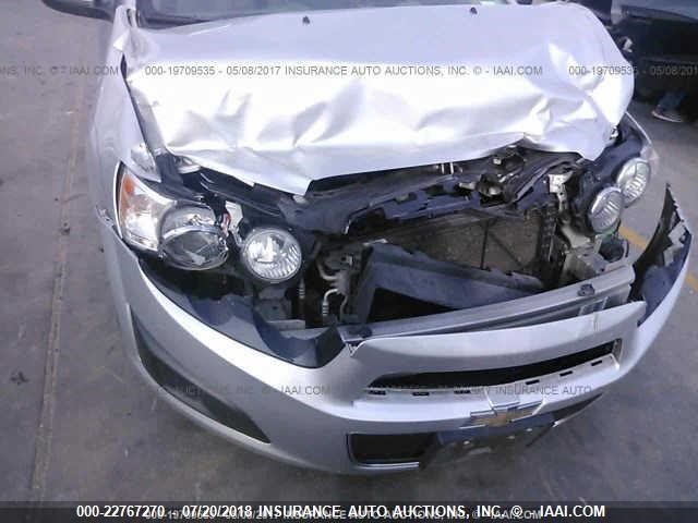1G1JB6SH2C4198641 - 2012 CHEVROLET SONIC LS SILVER photo 6