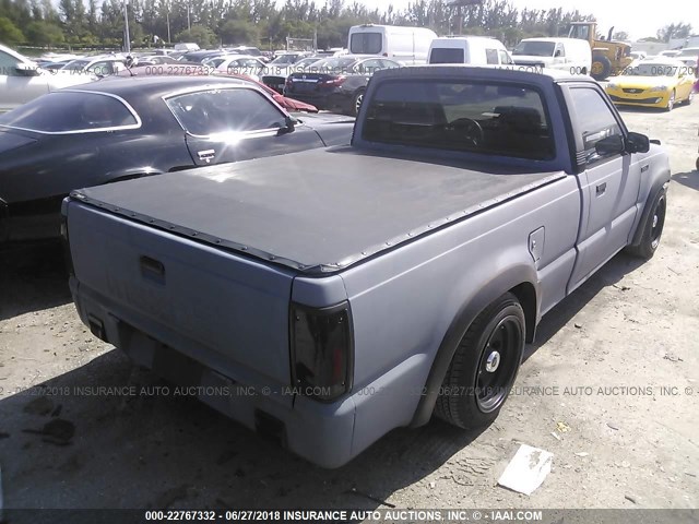 JM2UF1130L0858633 - 1990 MAZDA B2200 SHORT BED GRAY photo 4