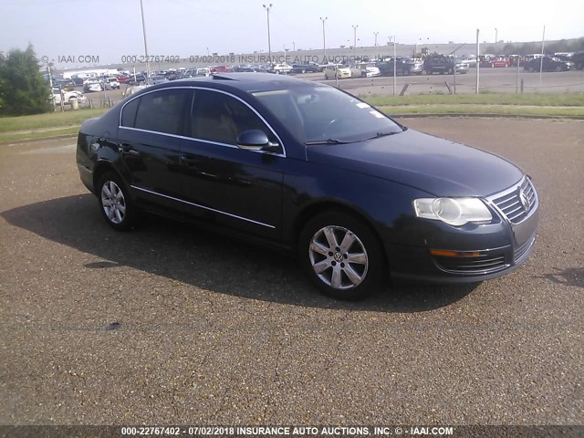 WVWAK73C78P110401 - 2008 VOLKSWAGEN PASSAT KOMFORT BLUE photo 1