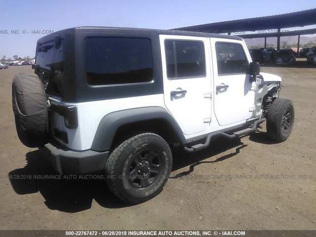 1C4BJWDG2FL769719 - 2015 JEEP WRANGLER UNLIMITE SPORT WHITE photo 4