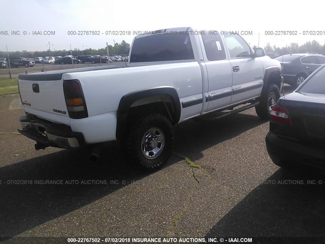 1GCHC29U51E346111 - 2001 CHEVROLET SILVERADO C2500 HEAVY DUTY WHITE photo 4