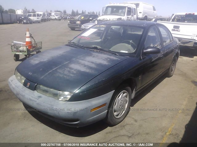 1G8ZF5280WZ307866 - 1998 SATURN SL GREEN photo 2