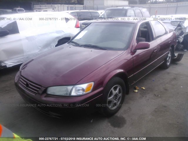 JT2BG28K3X0270199 - 1999 TOYOTA CAMRY LE/XLE Կարմիր լուսանկար 2