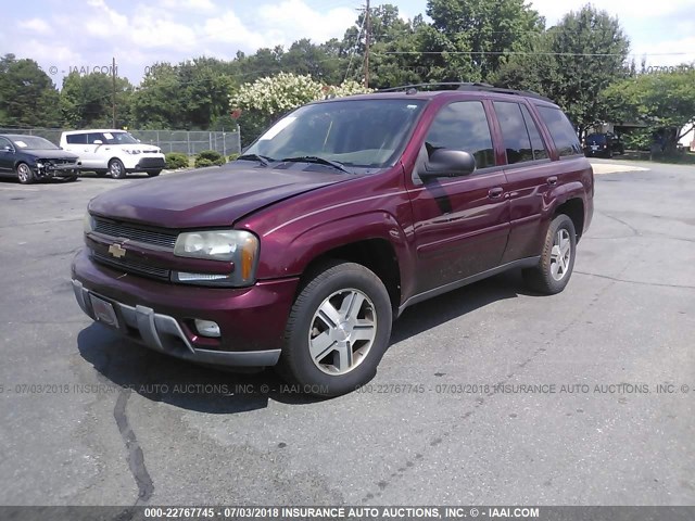 1GNDT13S352137061 - 2005 CHEVROLET TRAILBLAZER LS/LT RED photo 2