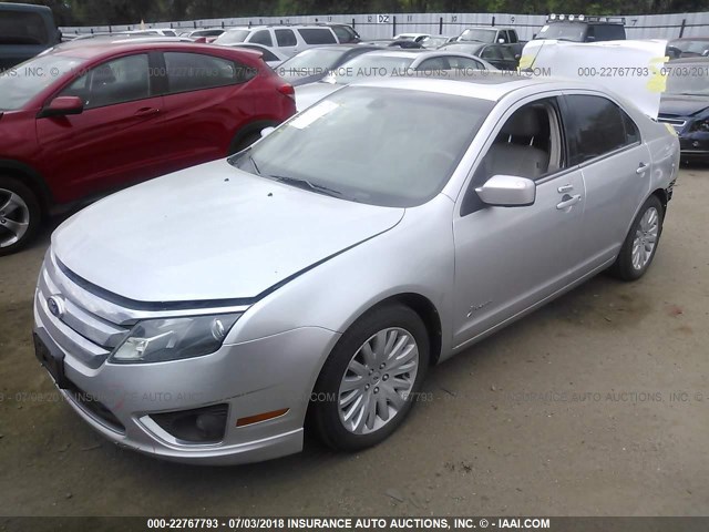 3FADP0L38BR117143 - 2011 FORD FUSION HYBRID SILVER photo 2