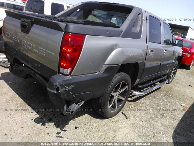 3GNEC13T52G226873 - 2002 CHEVROLET AVALANCHE C1500 GRAY photo 4