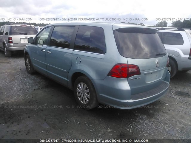 2V8HW44189R545902 - 2009 VOLKSWAGEN ROUTAN S BLUE photo 3