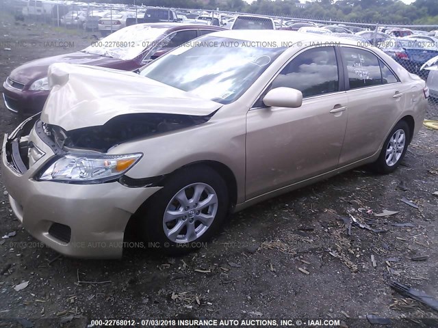 4T1BF3EK9BU656384 - 2011 TOYOTA CAMRY SE/LE/XLE BEIGE photo 2