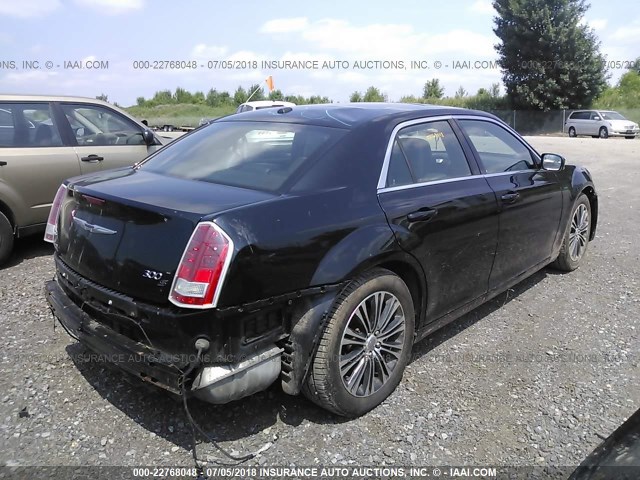 2C3CCAGG4DH505252 - 2013 CHRYSLER 300 S BLACK photo 4