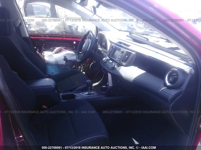 JTMWFREV5JD121487 - 2018 TOYOTA RAV4 ADVENTURE/XLE RED photo 5