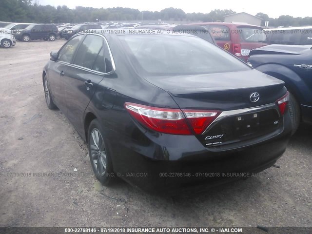 4T1BF1FK9FU057249 - 2015 TOYOTA CAMRY LE/XLE/SE/XSE BLACK photo 3