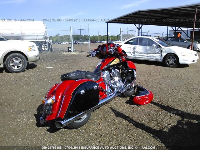 56KTCAAA1H3348248 - 2017 INDIAN MOTORCYCLE CO. CHIEFTAIN RED photo 4