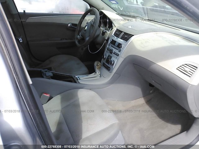 1G1ZC5E05AF254153 - 2010 CHEVROLET MALIBU 1LT GRAY photo 5