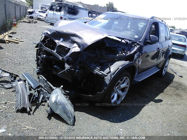 5UXZW0C57BL658086 - 2011 BMW X5 XDRIVE35D BROWN photo 2