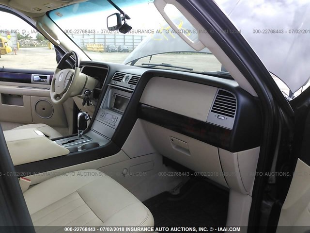 5LMFU28555LJ09644 - 2005 LINCOLN NAVIGATOR Gri fotoğraf 5