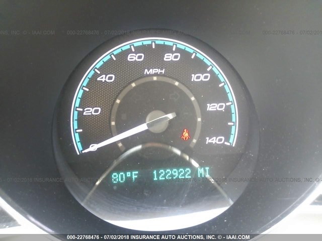 1G1ZC5E04AF174181 - 2010 CHEVROLET MALIBU 1LT ვერცხლისფერი ფოტო 7