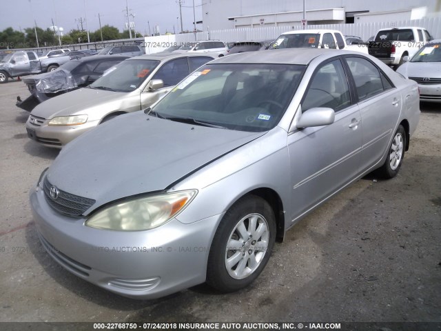 4T1BE32K02U063746 - 2002 TOYOTA CAMRY LE/XLE/SE 灰色 照片 2