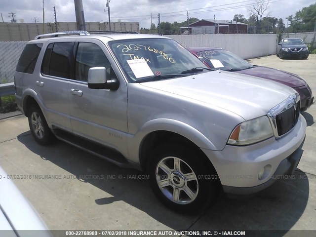 5LMEU88H94ZJ20876 - 2004 LINCOLN AVIATOR 银色 照片 1