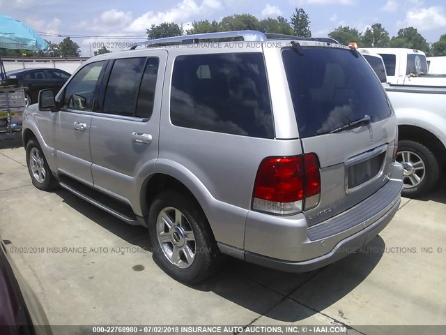 5LMEU88H94ZJ20876 - 2004 LINCOLN AVIATOR 银色 照片 3