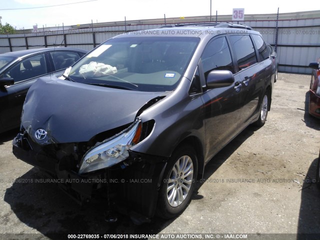 5TDYK3DC8ES419480 - 2014 TOYOTA SIENNA XLE/LIMITED GRAY photo 2