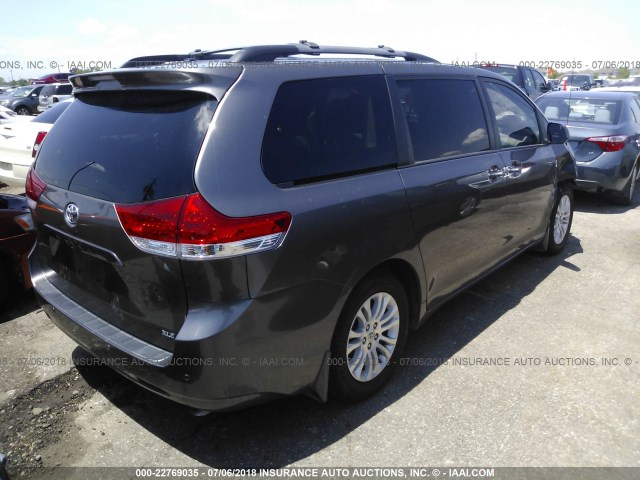 5TDYK3DC8ES419480 - 2014 TOYOTA SIENNA XLE/LIMITED GRAY photo 4