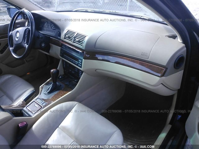 WBADT43432GY42787 - 2002 BMW 525 I AUTOMATIC BLACK photo 5
