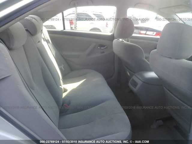 4T1BK46K67U547467 - 2007 TOYOTA CAMRY NEW GENERAT LE/XLE/SE SILVER photo 8