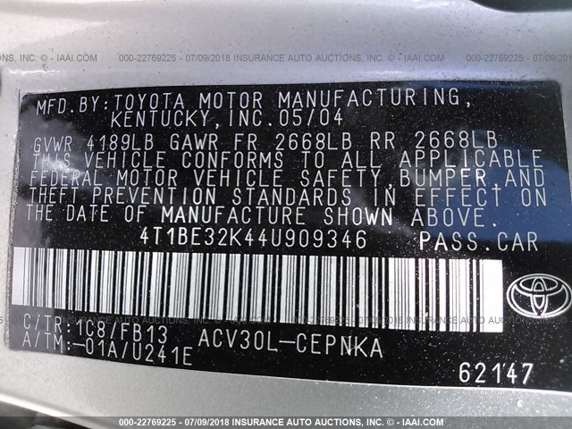 4T1BE32K44U909346 - 2004 TOYOTA CAMRY LE/XLE/SE 银色 照片 9