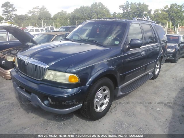 5LMRU27A8YLJ08164 - 2000 LINCOLN NAVIGATOR BLUE photo 2