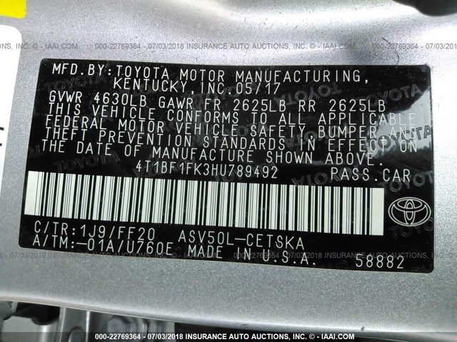 4T1BF1FK3HU789492 - 2017 TOYOTA CAMRY LE/XLE/SE/XSE SILVER photo 9