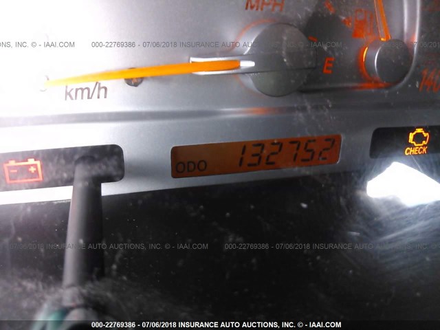 JTDBE32K820091564 - 2002 TOYOTA CAMRY LE/XLE/SE თეთრი ფოტო 7