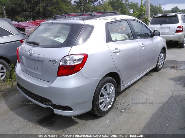 2T1KU4EE8CC812987 - 2012 TOYOTA COROLLA MATRIX  SILVER photo 4