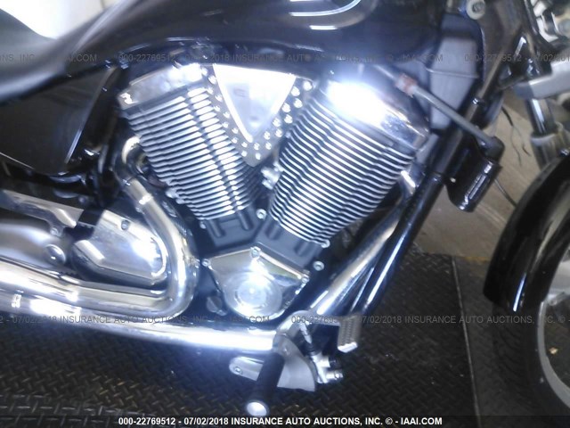 5VPGB16D753009469 - 2005 VICTORY MOTORCYCLES VEGAS 黑色 照片 8