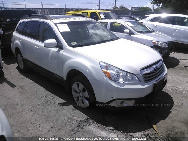 4S4BRBGC8C3290979 - 2012 SUBARU OUTBACK 2.5I PREMIUM WHITE photo 1