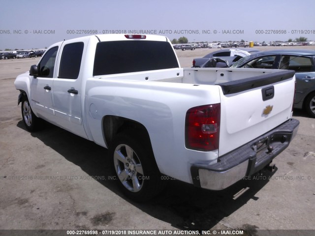 2GCEC13C571606854 - 2007 CHEVROLET SILVERADO C1500 CREW CAB WHITE photo 3