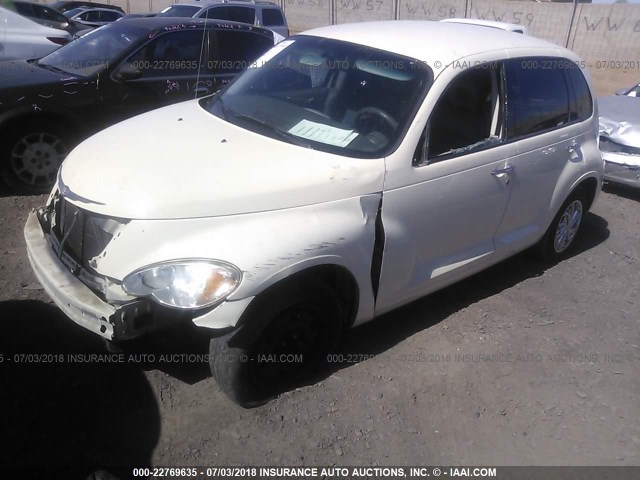 3A8FY48B78T116593 - 2008 CHRYSLER PT CRUISER WHITE photo 2