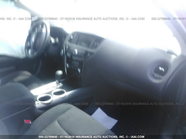 5N1AR2MN7GC611675 - 2016 NISSAN PATHFINDER S/SV/SL/PLATINUM 红色 照片 5