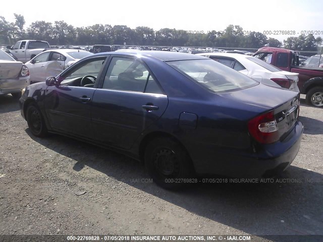 4T1BE32K02U617612 - 2002 TOYOTA CAMRY LE/XLE/SE ლურჯი ფოტო 3